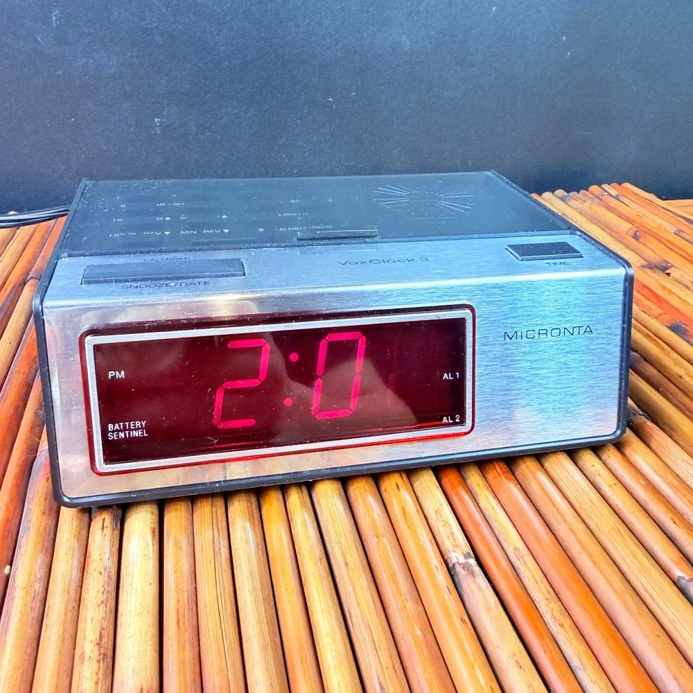 Micronta Talking Alarm Clock VoxClock 3 Silver 63-906 Tested Works! Radio Shack